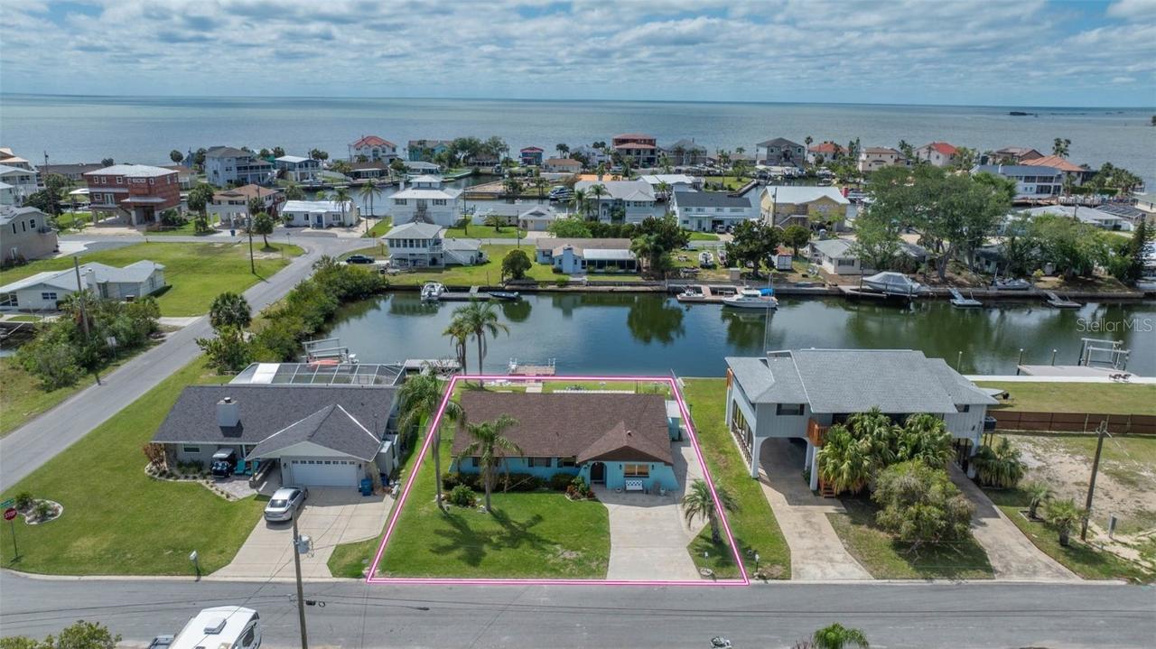 4271 Newport Dr., Hernando Beach, FL 34607