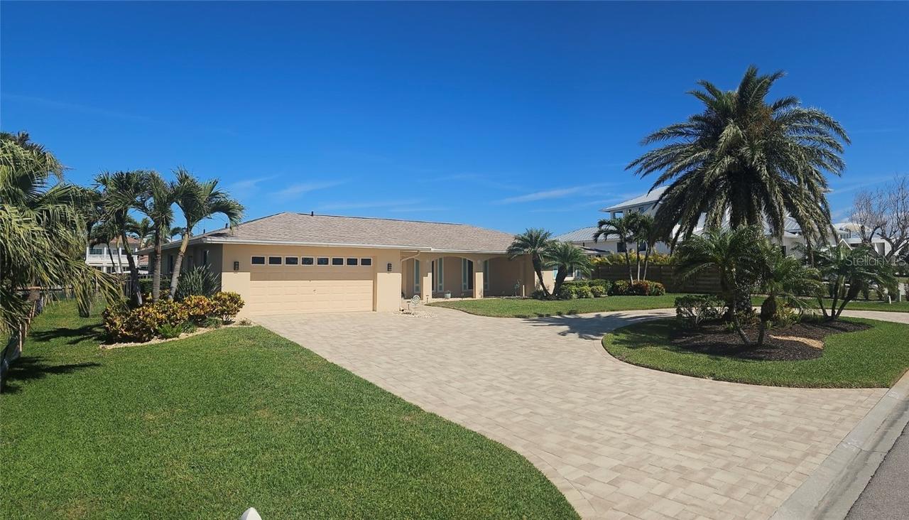 781 Binnacle Point Dr., Longboat Key, FL 34228