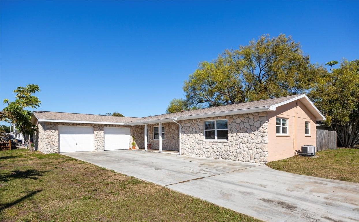 10905 126th Ave., Largo, FL 33778