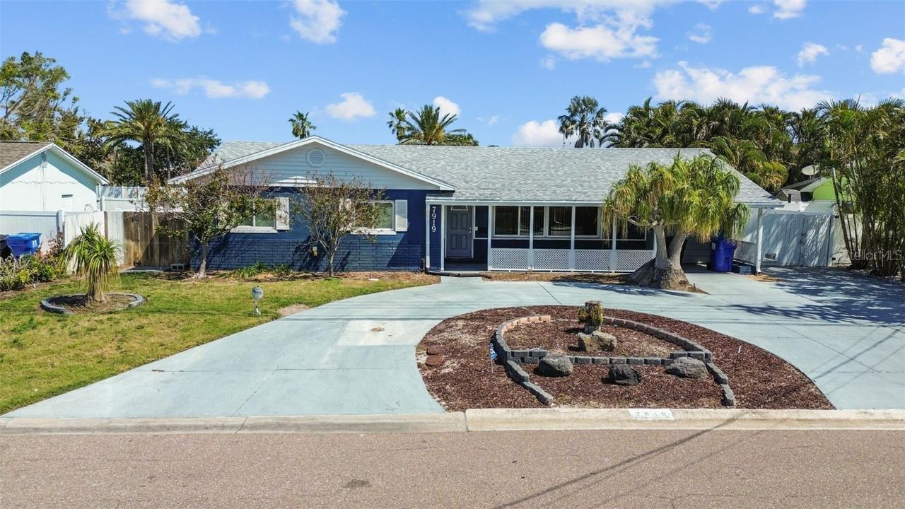 7919 Causeway Blvd., St Petersburg, FL 33707