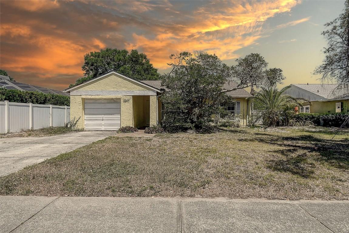 3647 Lake St George Dr., Palm Harbor, FL 34684
