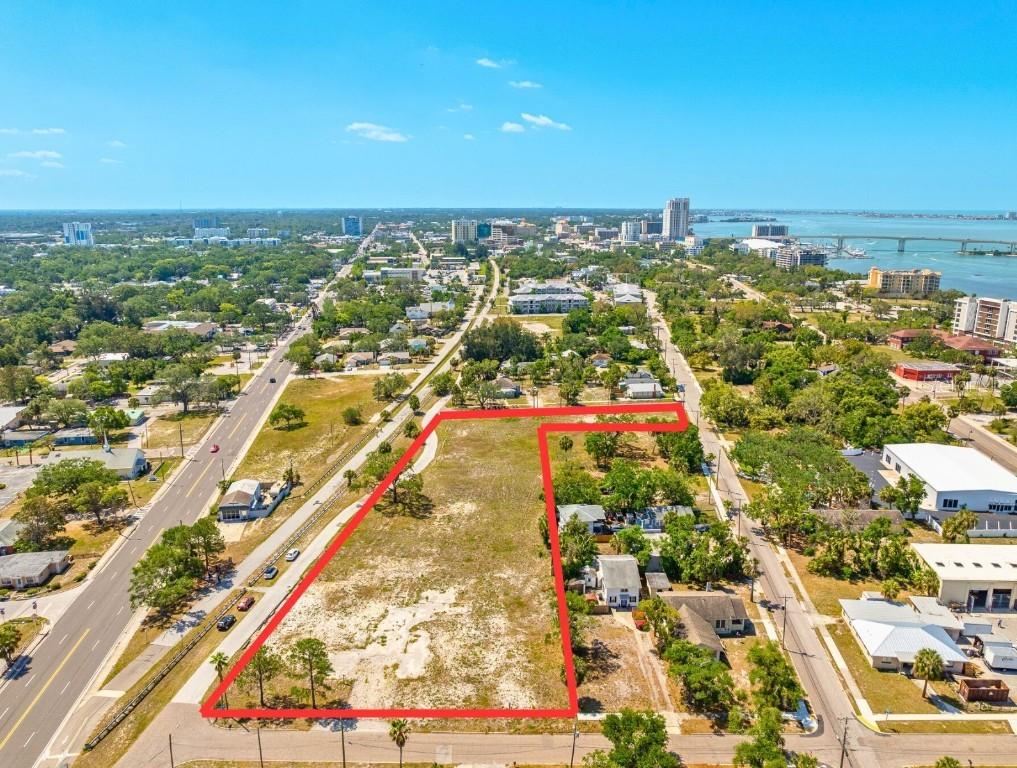 611 Palm Bluff St., Clearwater, FL 33755