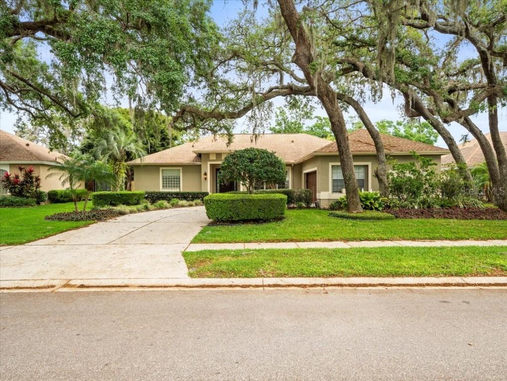 16809 Windsor Park Dr., Lutz, FL 33549