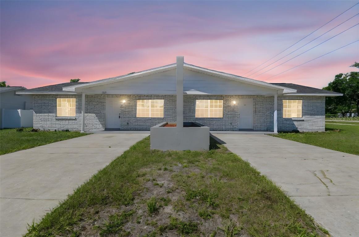 5539 6th St., Zephyrhills, FL 33542