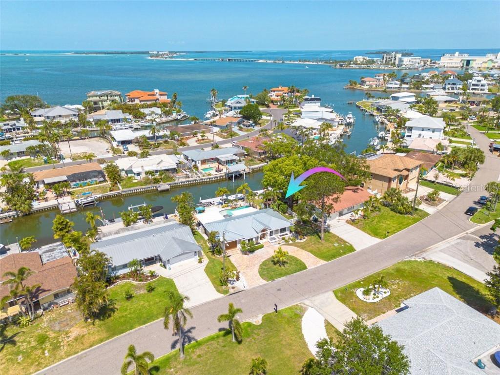 2248 Edythe Dr., Dunedin, FL 34698