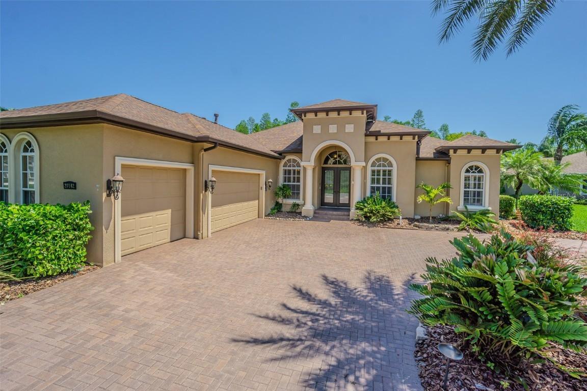 20142 Lace Cascade Rd., Land O Lakes, FL 34637