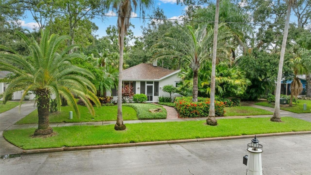 250 Aberdeen St., Dunedin, FL 34698