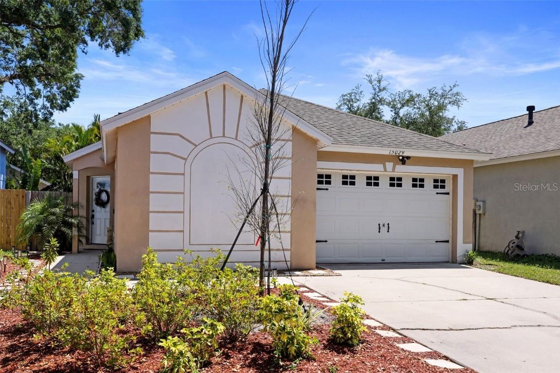 15029 Deer Meadow Dr., Lutz, FL 33559