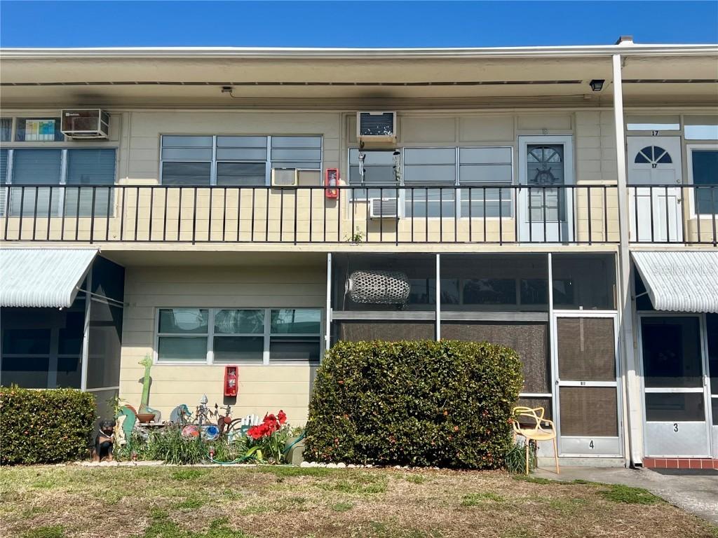 4001 58th St. #18, Kenneth City, FL 33709