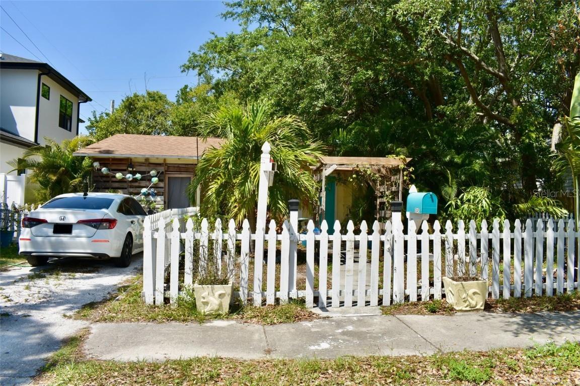 5045 2nd Ave., St Petersburg, FL 33707