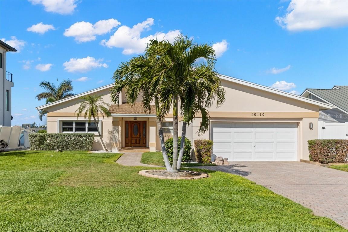 10110 Yacht Club Dr., Treasure Island, FL 33706