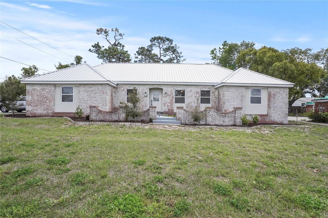 1374 Memorial Dr., Avon Park, FL 33825