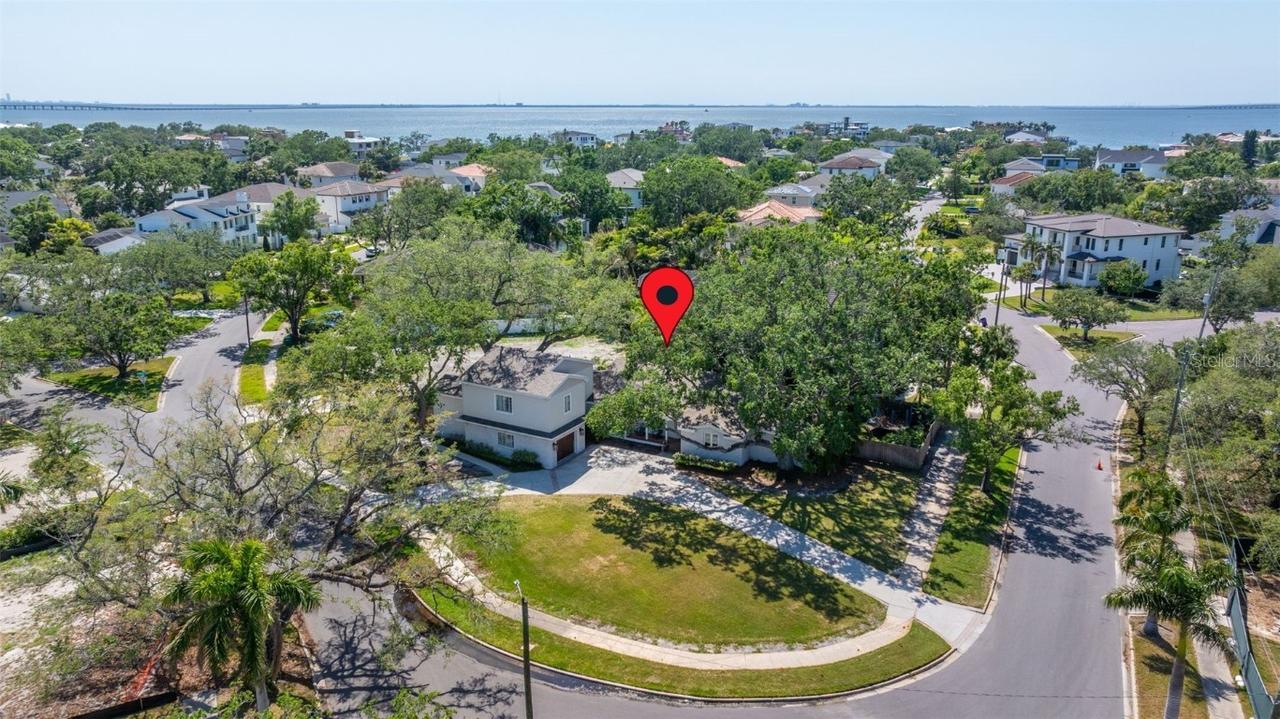 5001 W Dickens Ave., Tampa, FL 33629