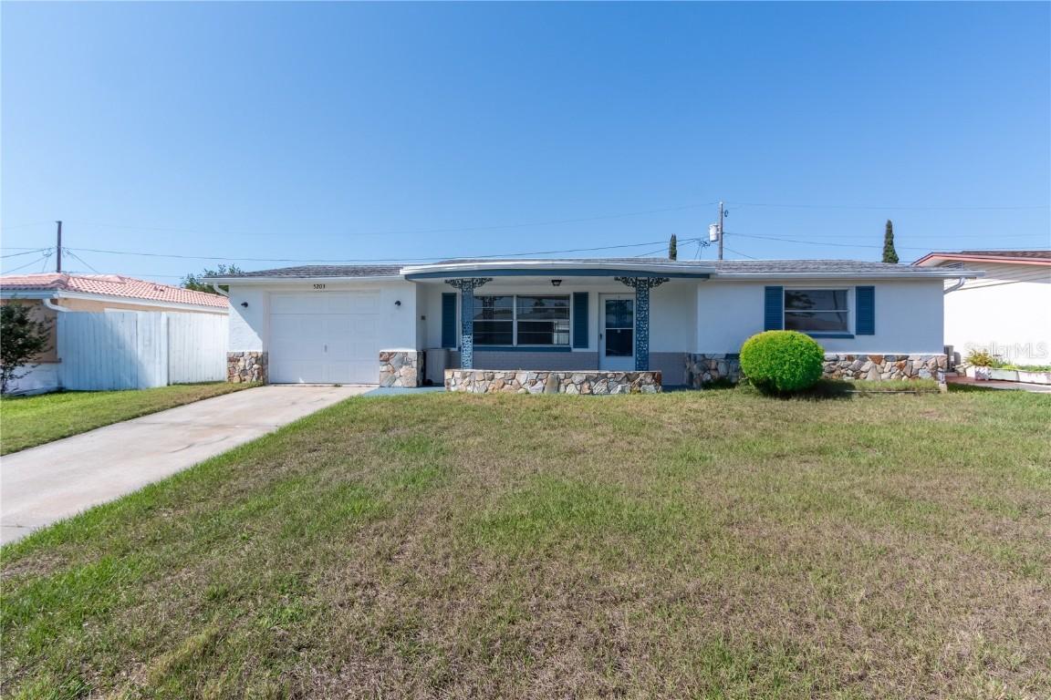 5203 Overton Dr., New Port Richey, FL 34652