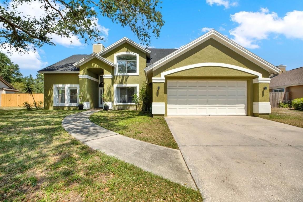 9603 Sunnyoak Dr., Riverview, FL 33569