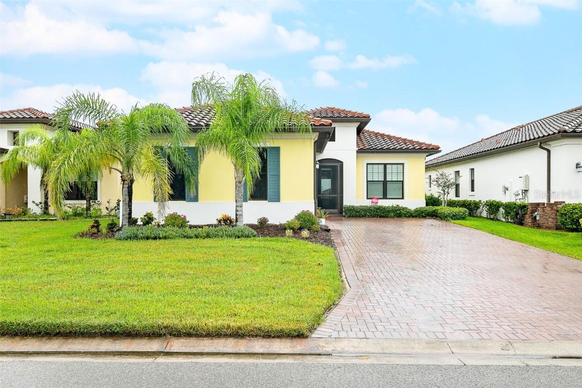 2217 5th St., Palmetto, FL 34221