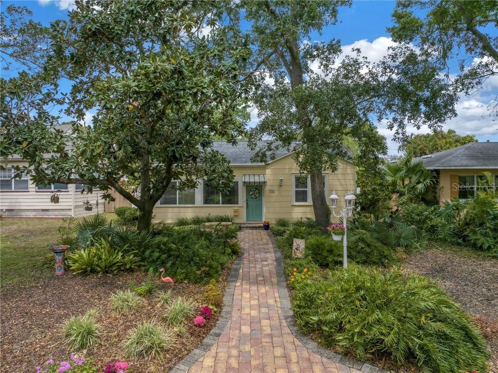 135 29th Ave., St Petersburg, FL 33704