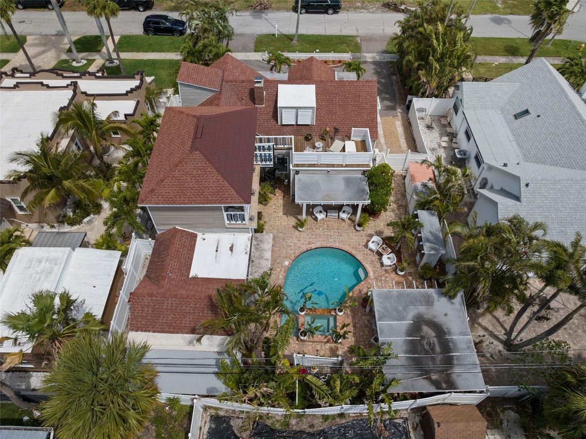 806 Narcissus Ave., Clearwater Beach, FL 33767