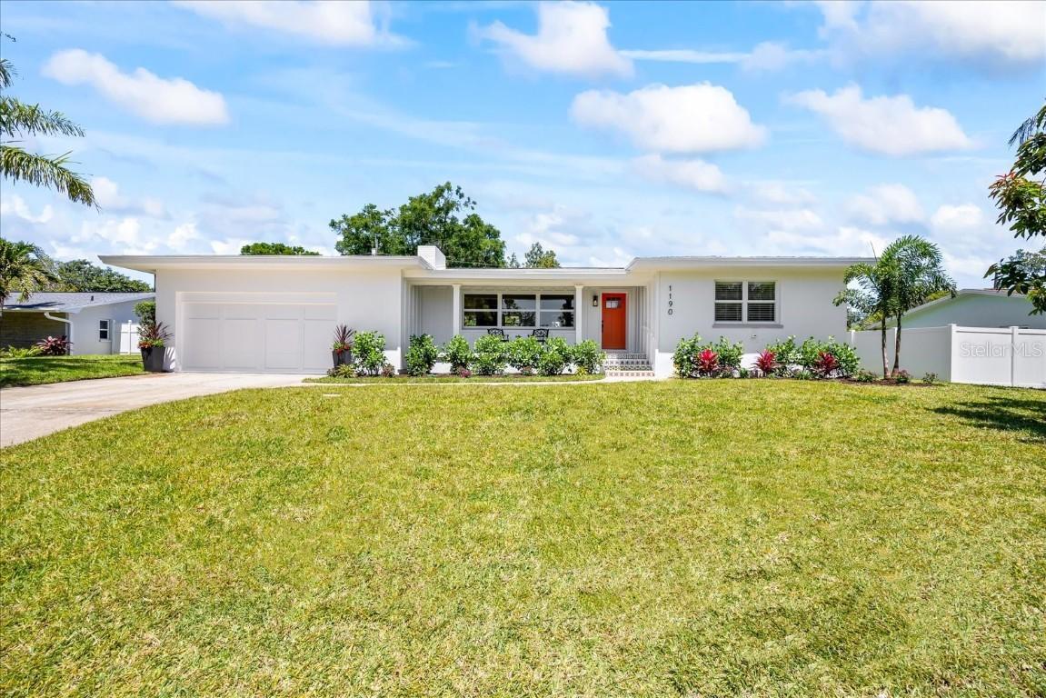 1190 Nelson St., Dunedin, FL 34698
