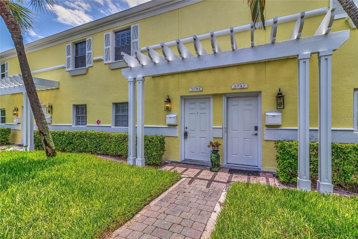 3751 Pompano Dr., St Petersburg, FL 33705