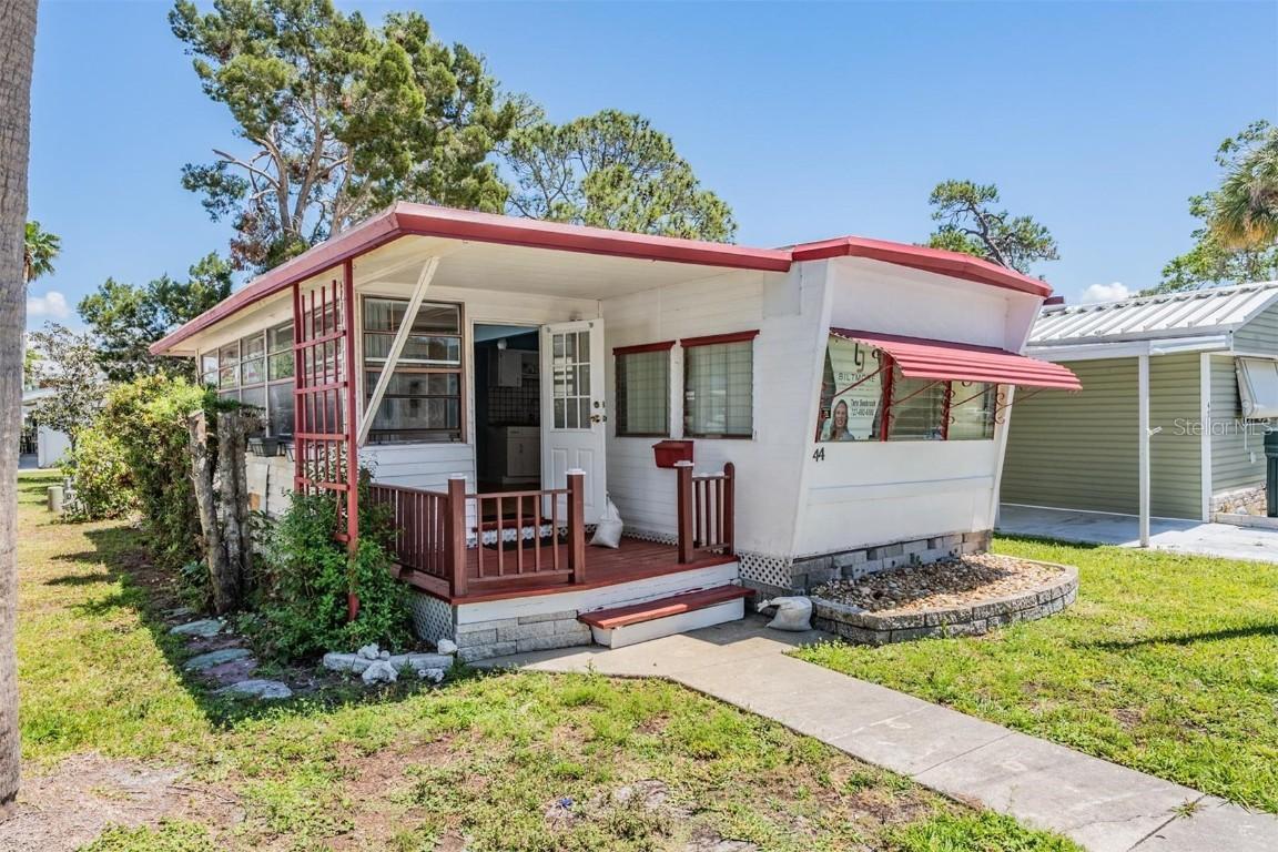 605 Michigan Blvd. #44, Dunedin, FL 34698