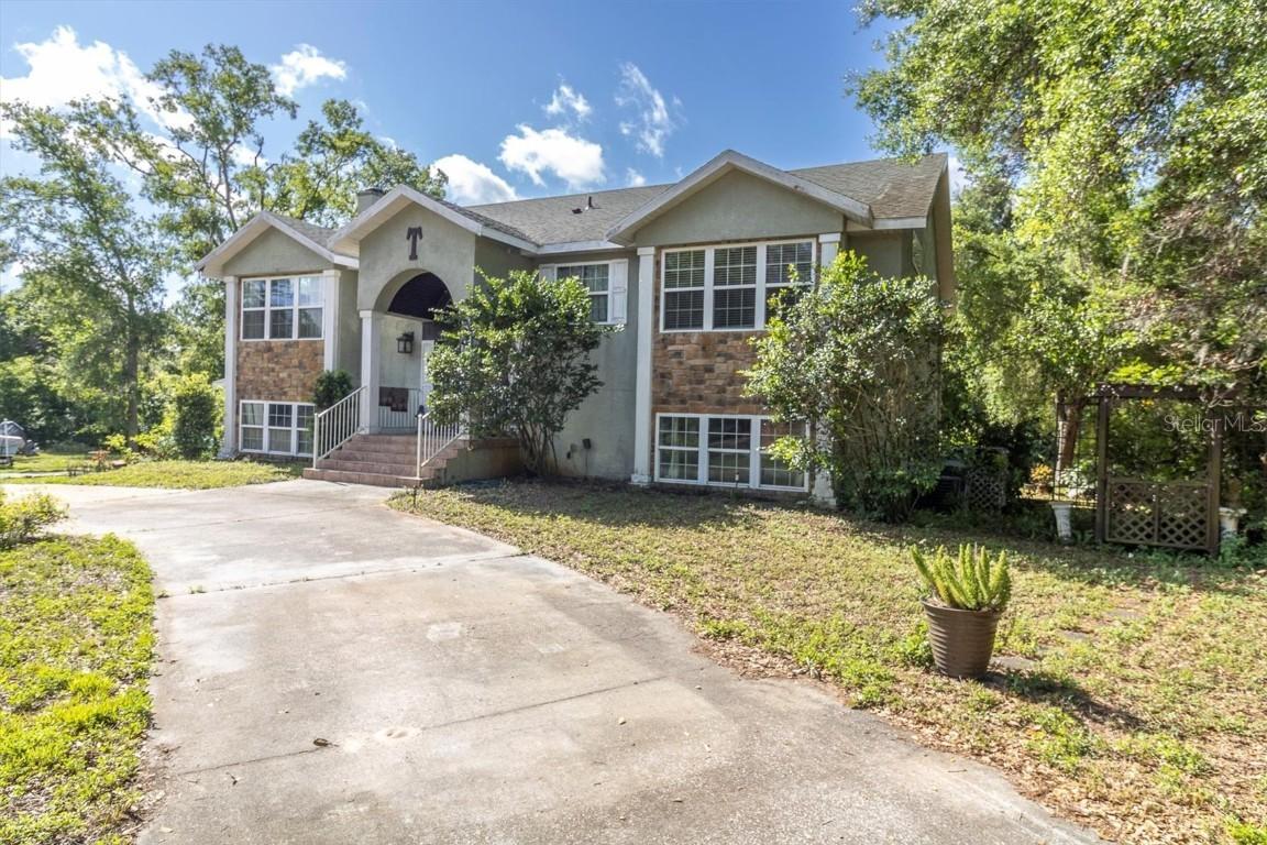 9520 Indale Dr., New Port Richey, FL 34654