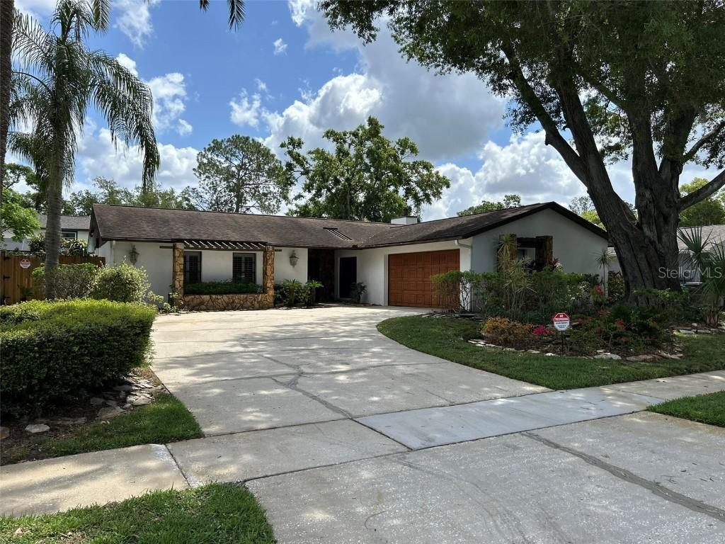 4006 Dellbrook Dr., Tampa, FL 33624