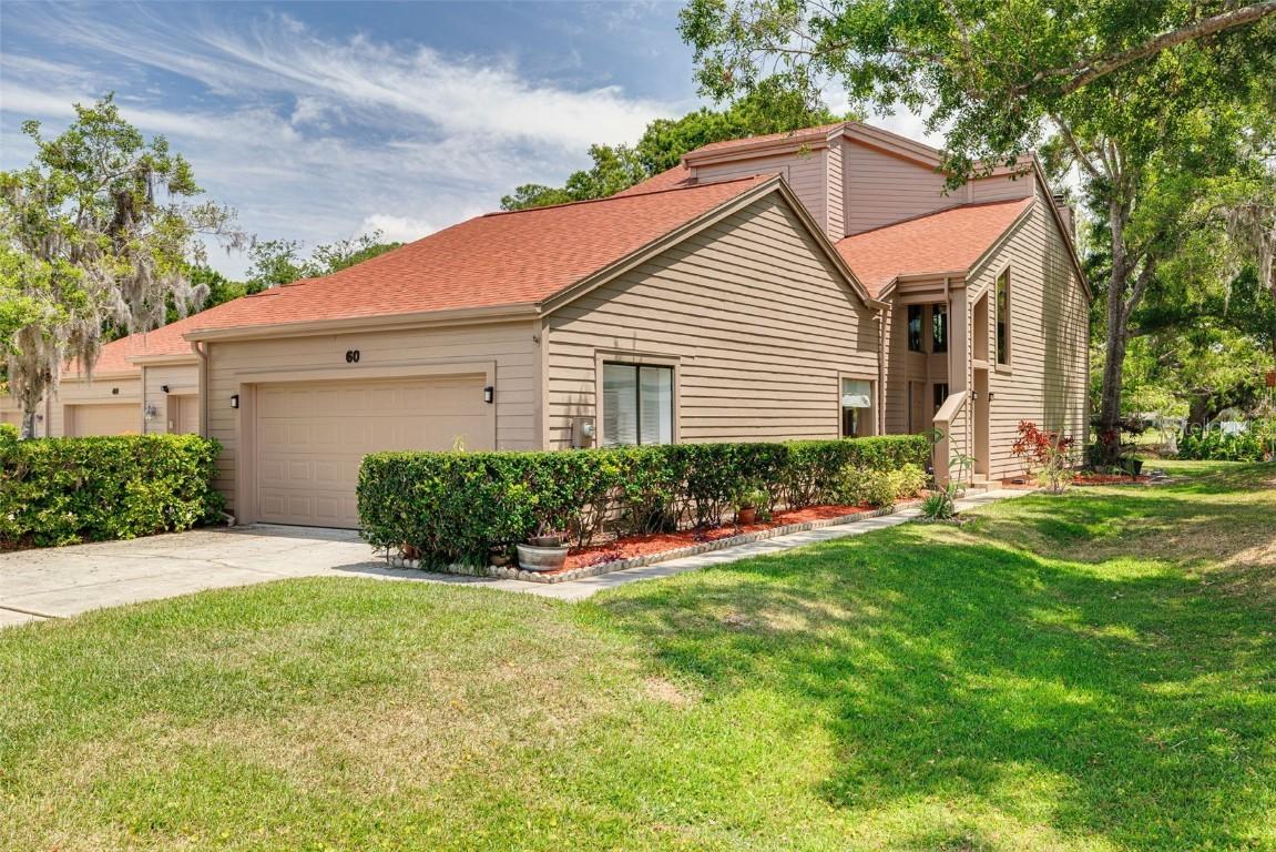60 Woodridge Cir., Oldsmar, FL 34677
