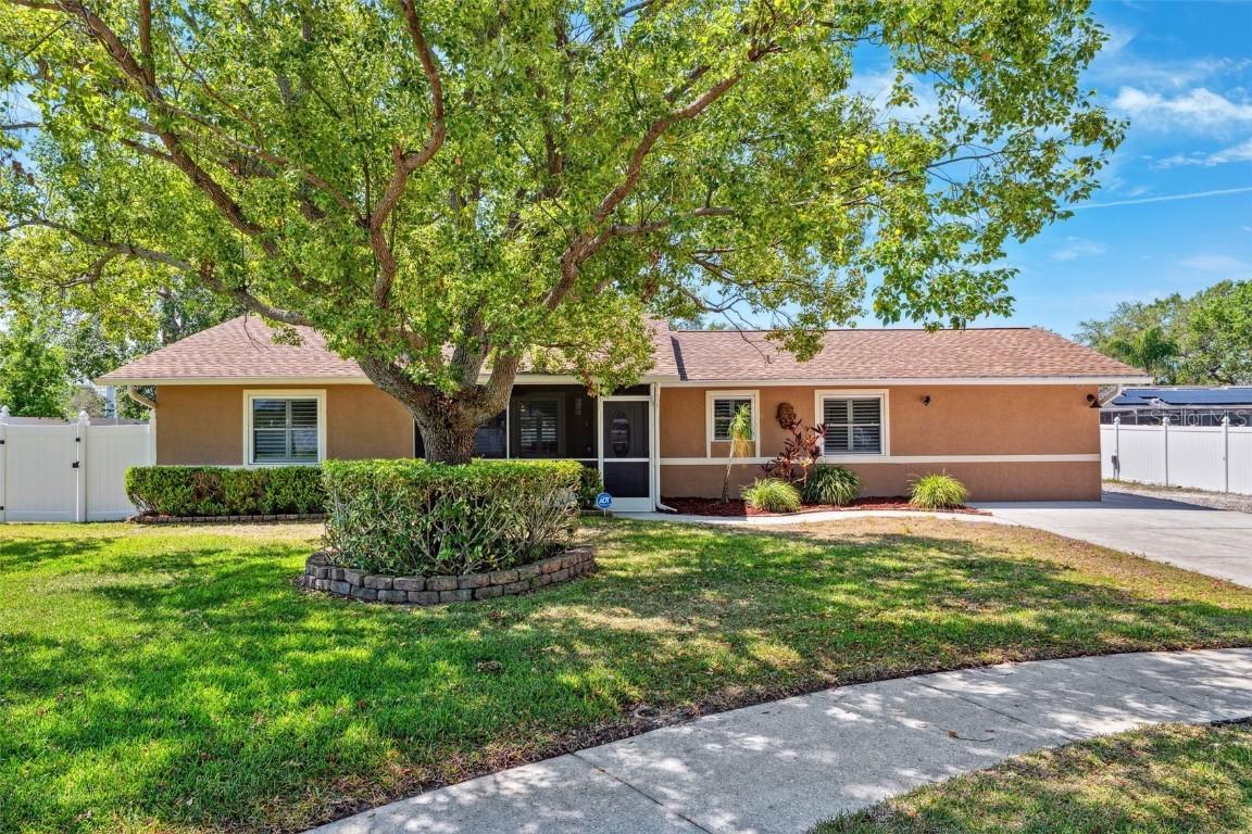 506 Spring Tree Ct., Tarpon Springs, FL 34689