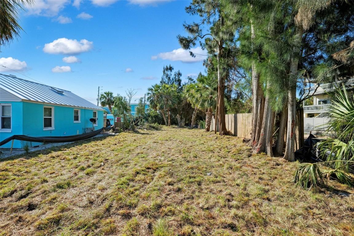115 125th Ave., Treasure Island, FL 33706