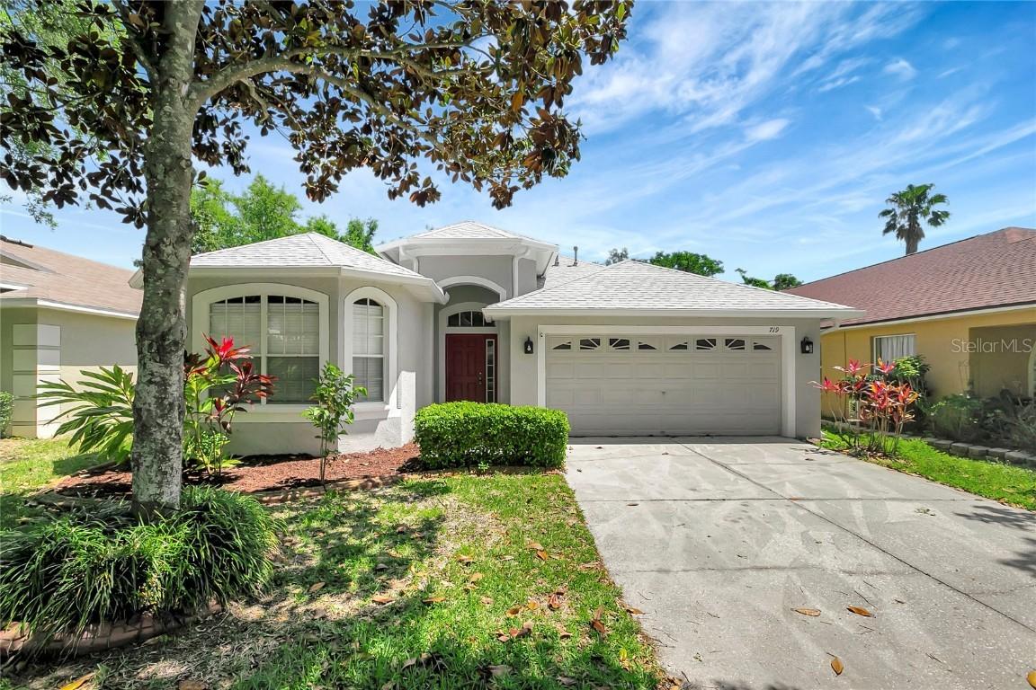 719 Straw Lake Dr., Brandon, FL 33510