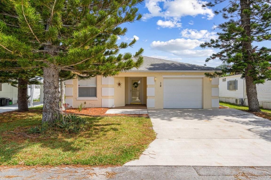 12 Palo Alto Ln., Port St Lucie, FL 34952