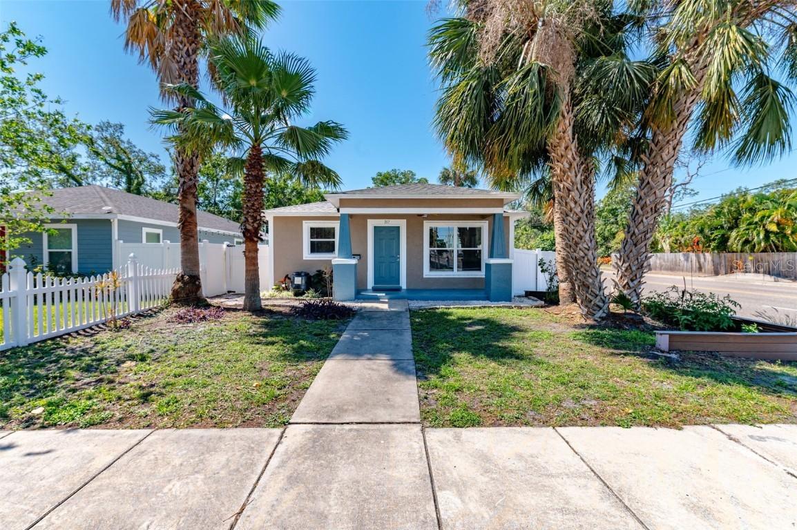 212 S 28th St., St Petersburg, FL 33712