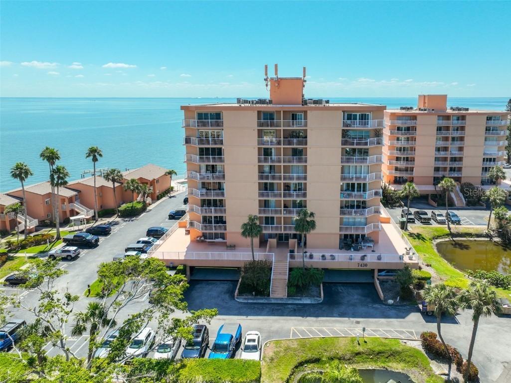 7430 Sunshine Skyway Ln. #403, St Petersburg, FL 33711