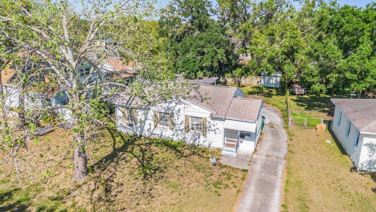 1025 W Berry Ave., Tampa, FL 33603