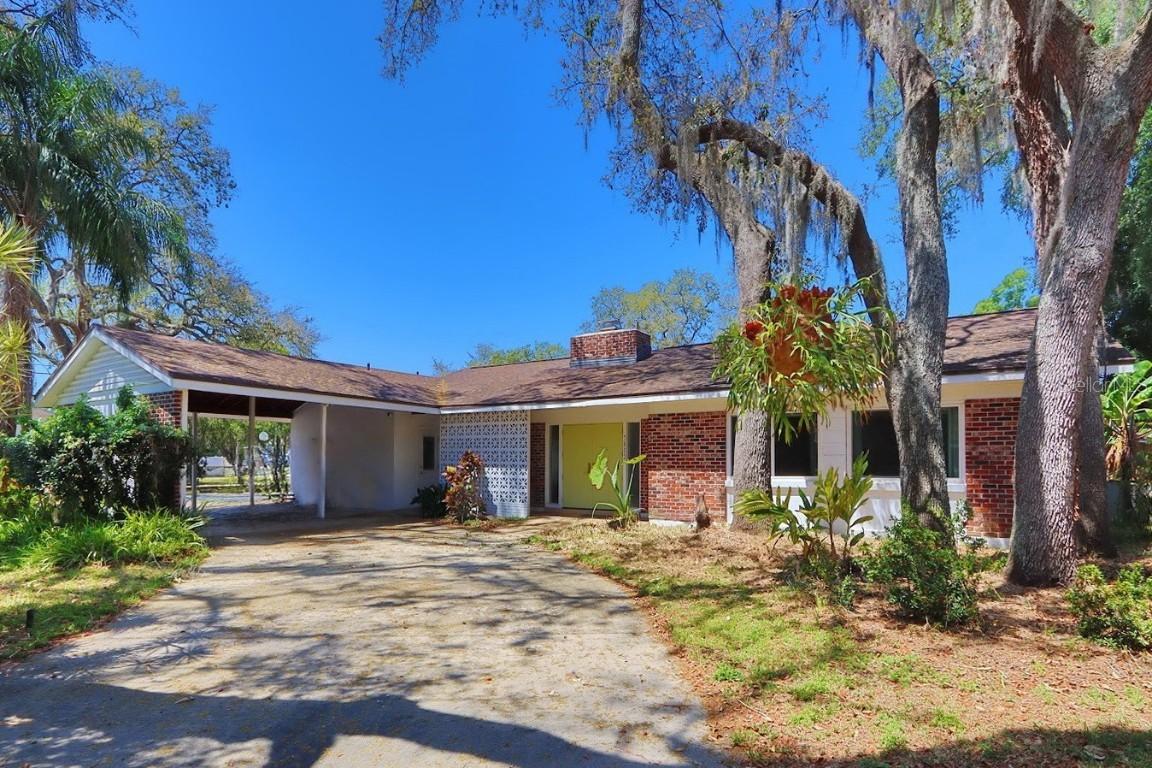 7802 N 53rd St., Tampa, FL 33617