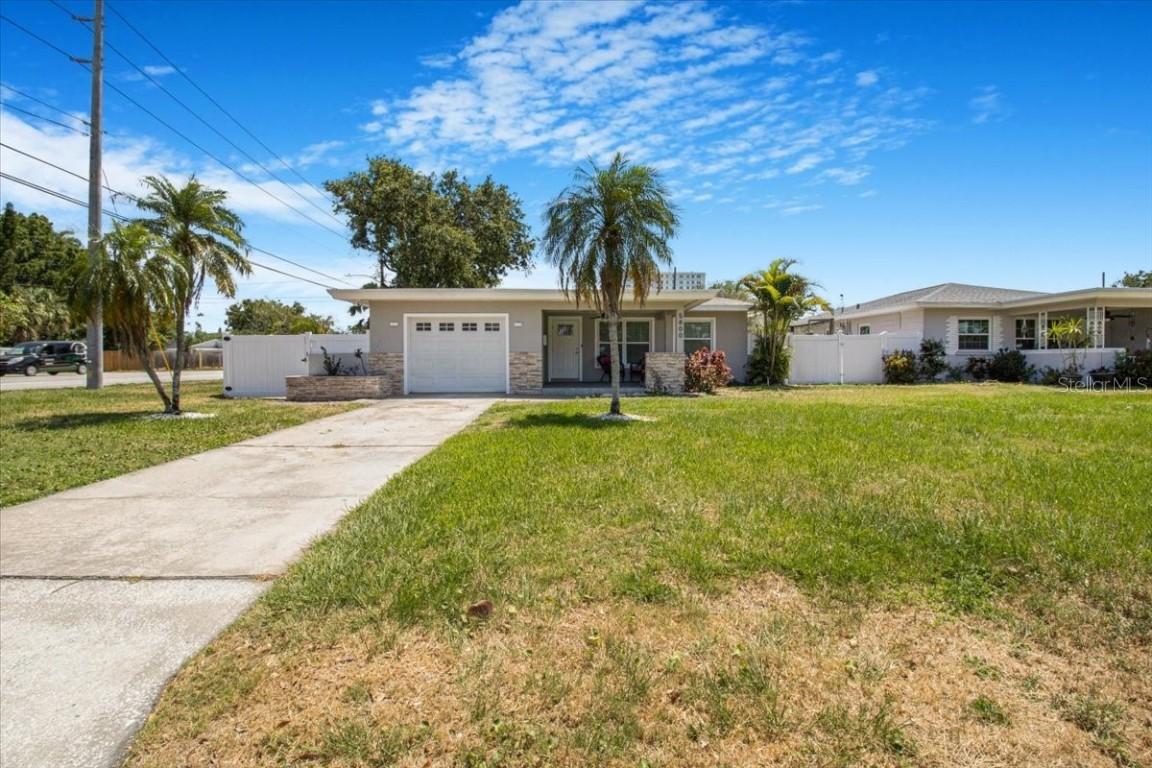 5800 Dartmouth Ave., St Petersburg, FL 33710
