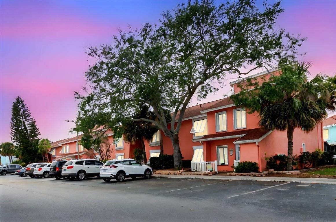 3675 41st Way #K, St Petersburg, FL 33711