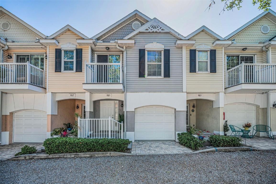985 Wellington Ct., Dunedin, FL 34698