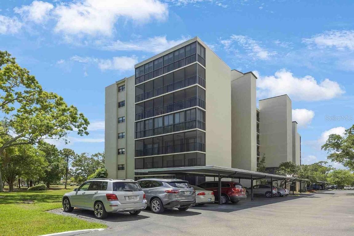 2900 Cove Cay Dr. #1B, Clearwater, FL 33760