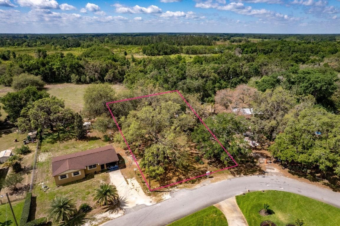 2230 Maxwell Ave., Groveland, FL 34736