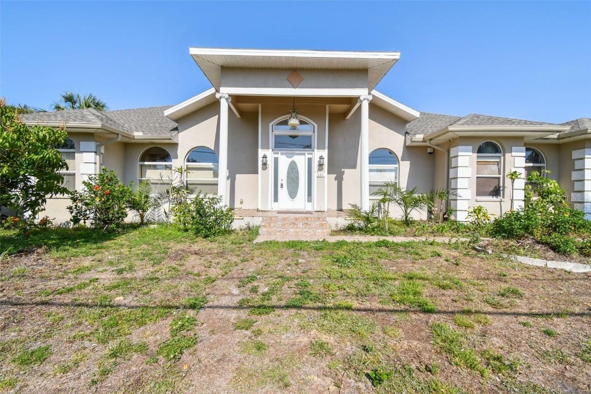 284 Peninsula Ave., Tarpon Springs, FL 34689