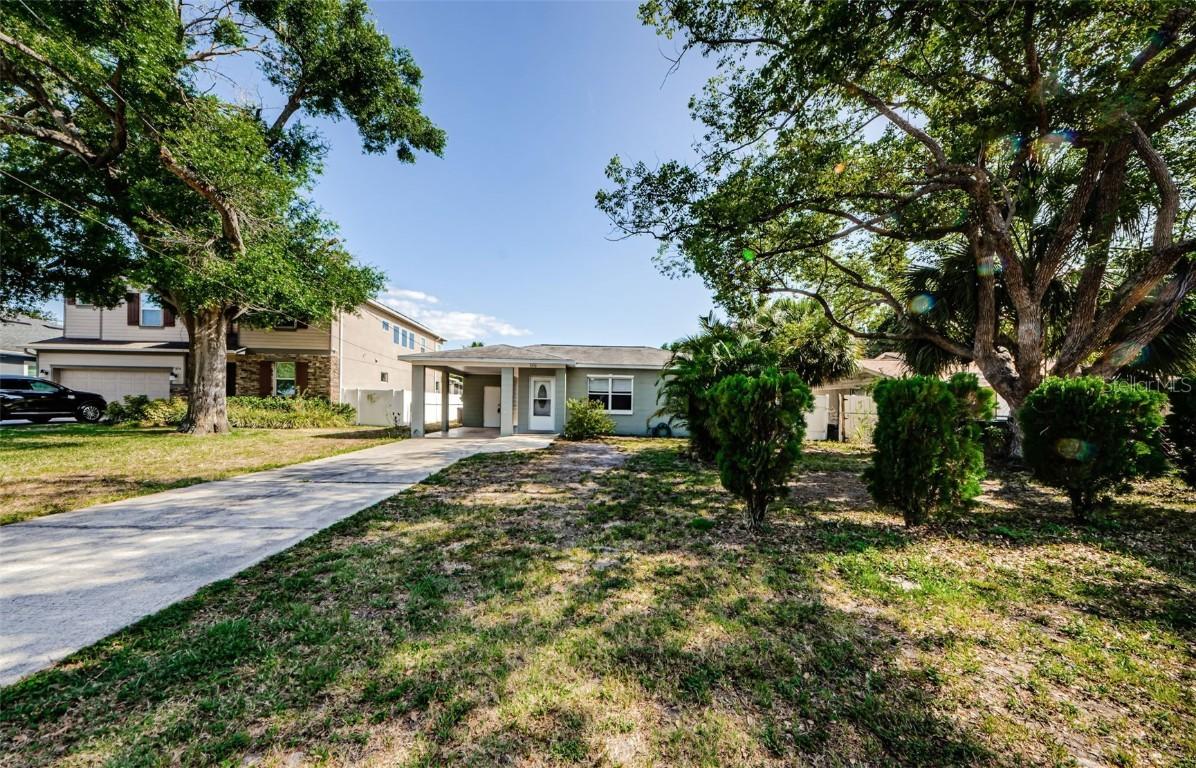 3216 W Paxton Ave., Tampa, FL 33611