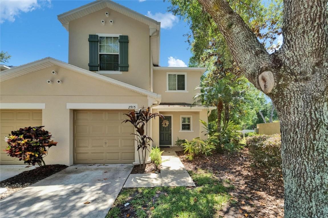 2915 Royal Tuscan Ln., Valrico, FL 33594