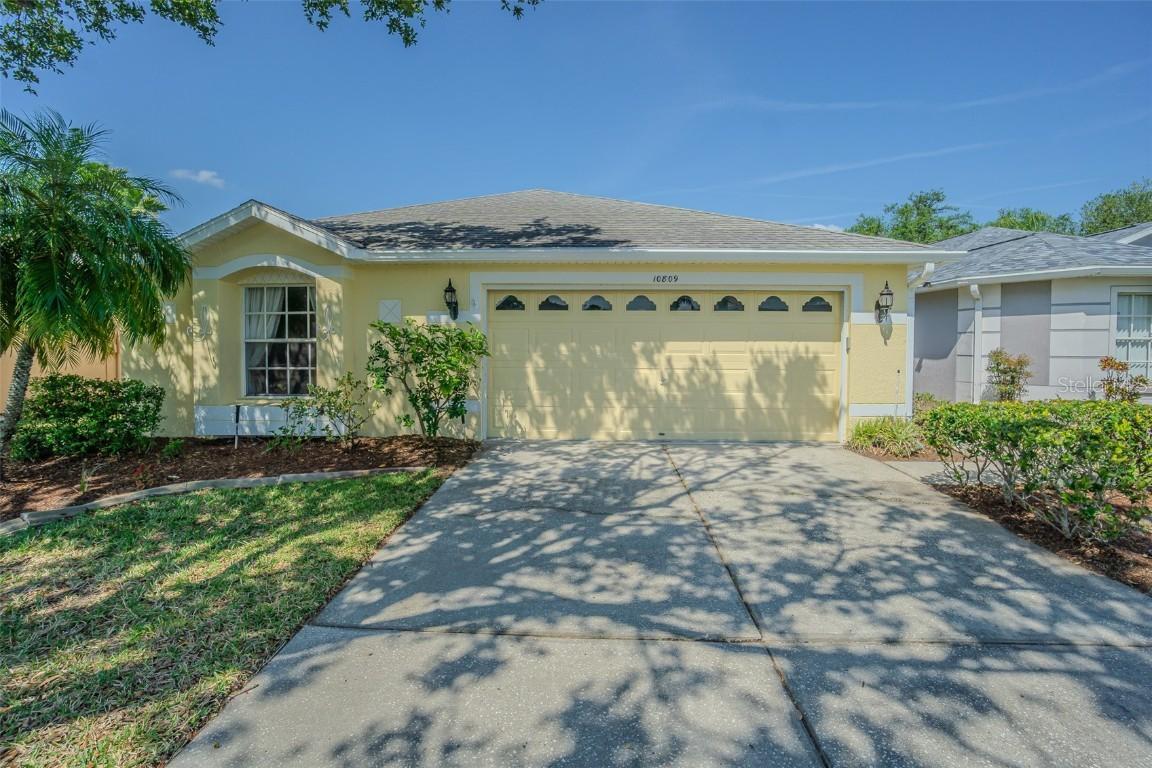 10809 Collar Dr., San Antonio, FL 33576