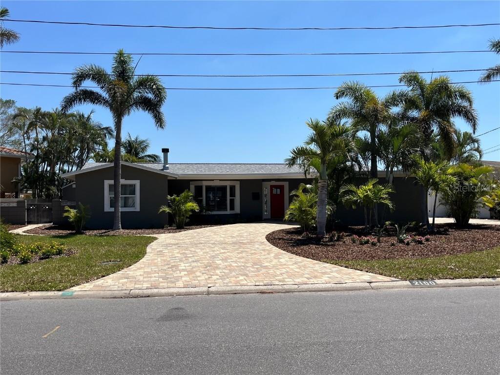 2100 Dolphin Blvd., St Petersburg, FL 33707