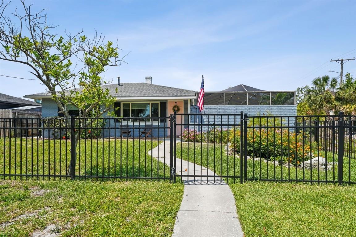 4013 W Waterman Ave., Tampa, FL 33609