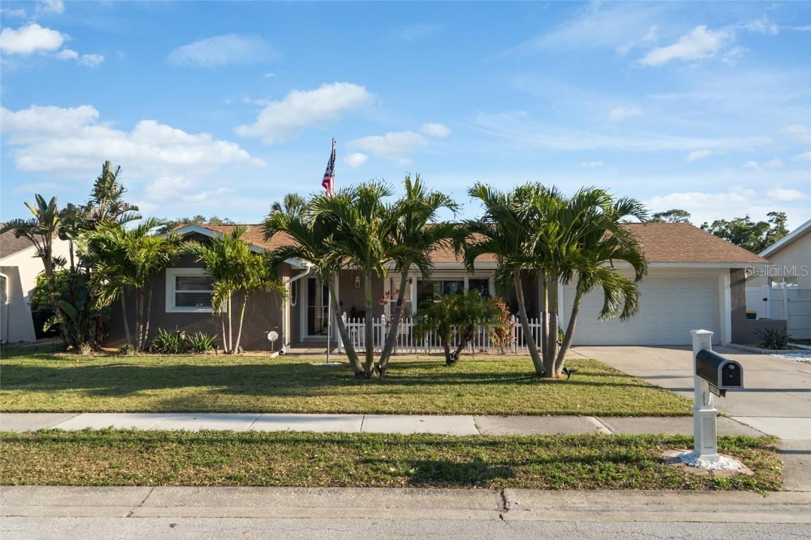 12290 89th Ter., Seminole, FL 33772