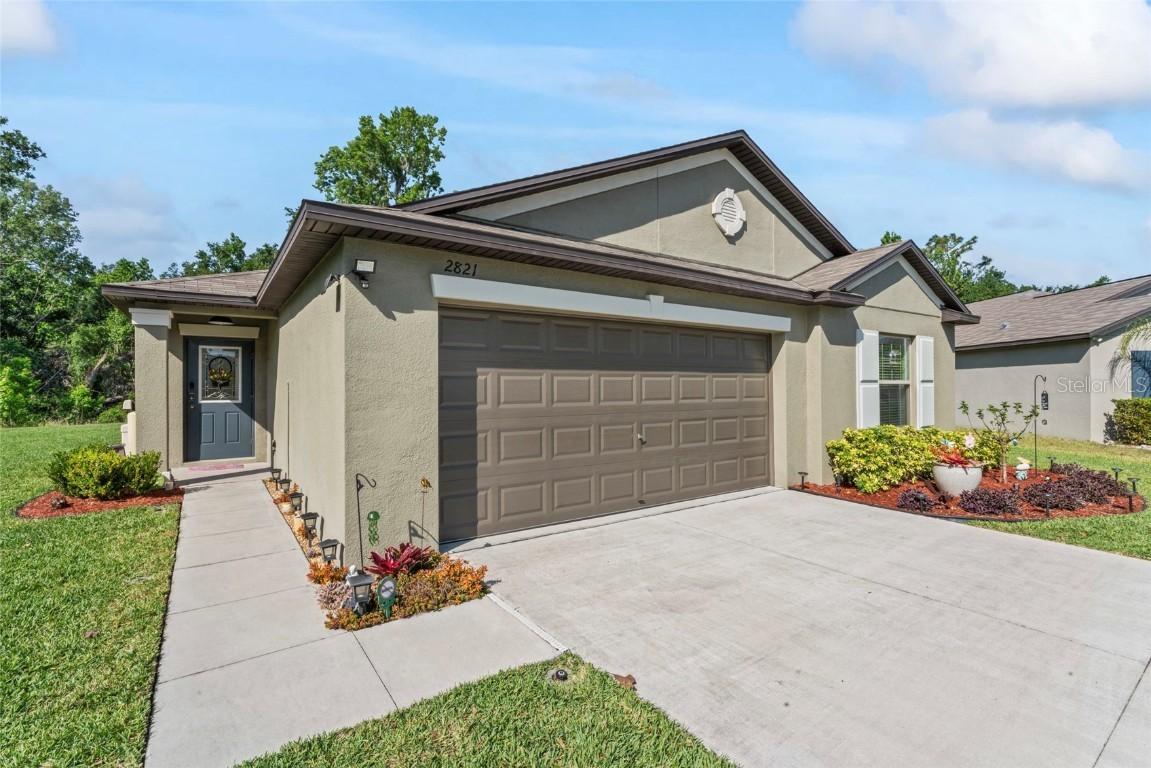2821 Lytton Hall Dr., Zephyrhills, FL 33540
