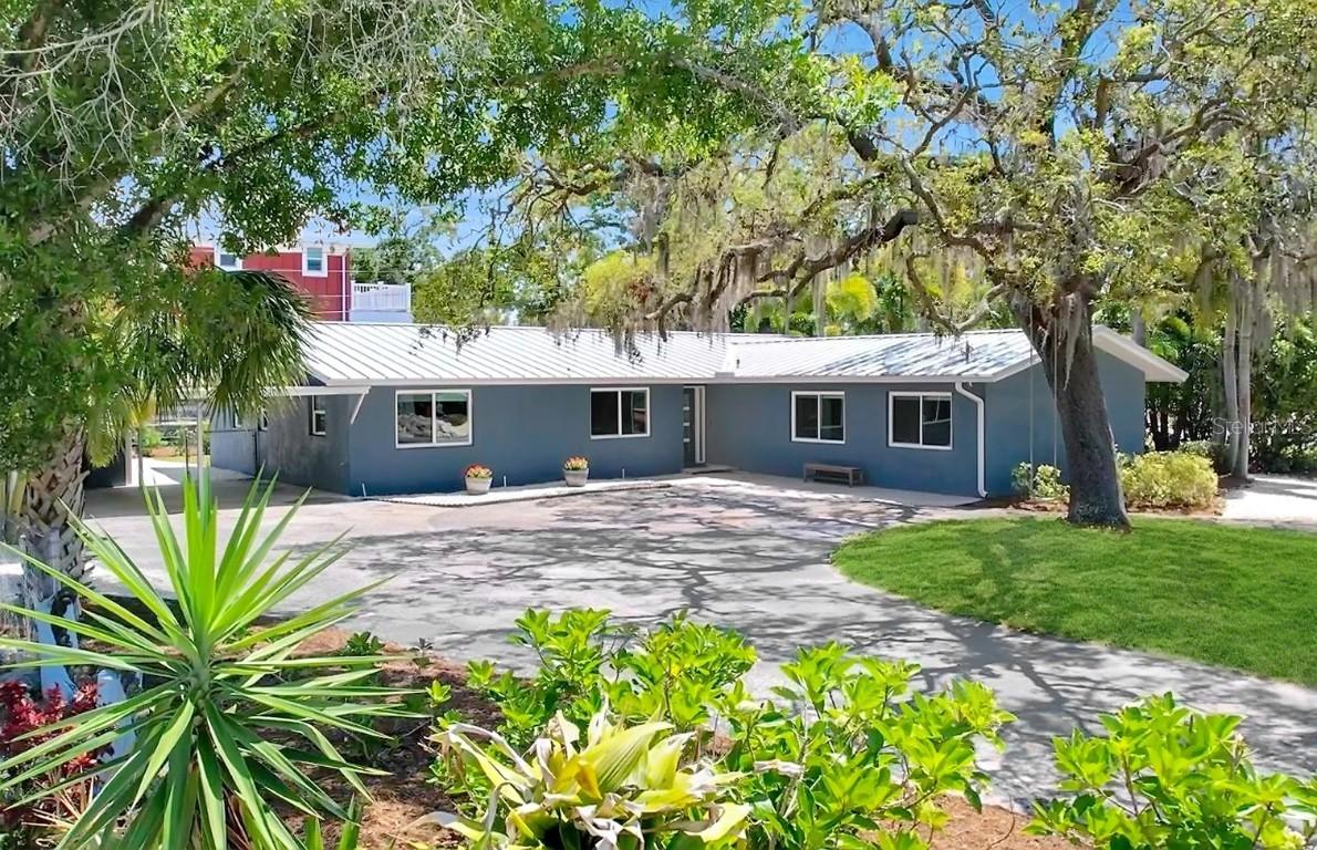 600 Betmor Ln., Palm Harbor, FL 34683